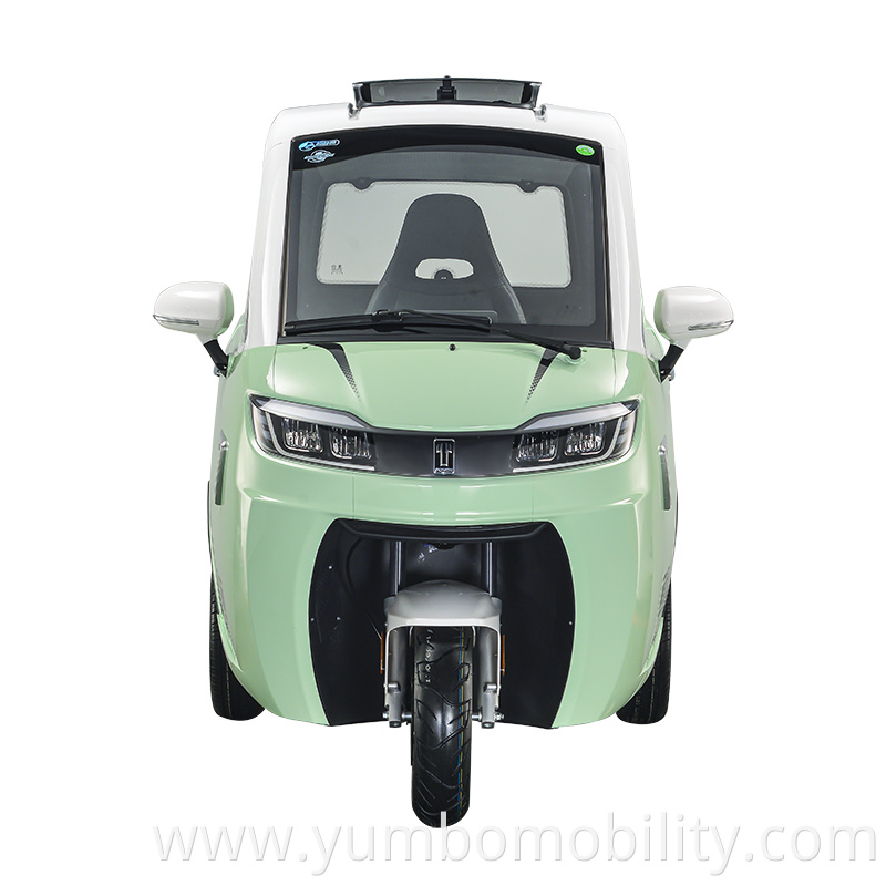 Latest Three Wheel Electric Cabin Scooter